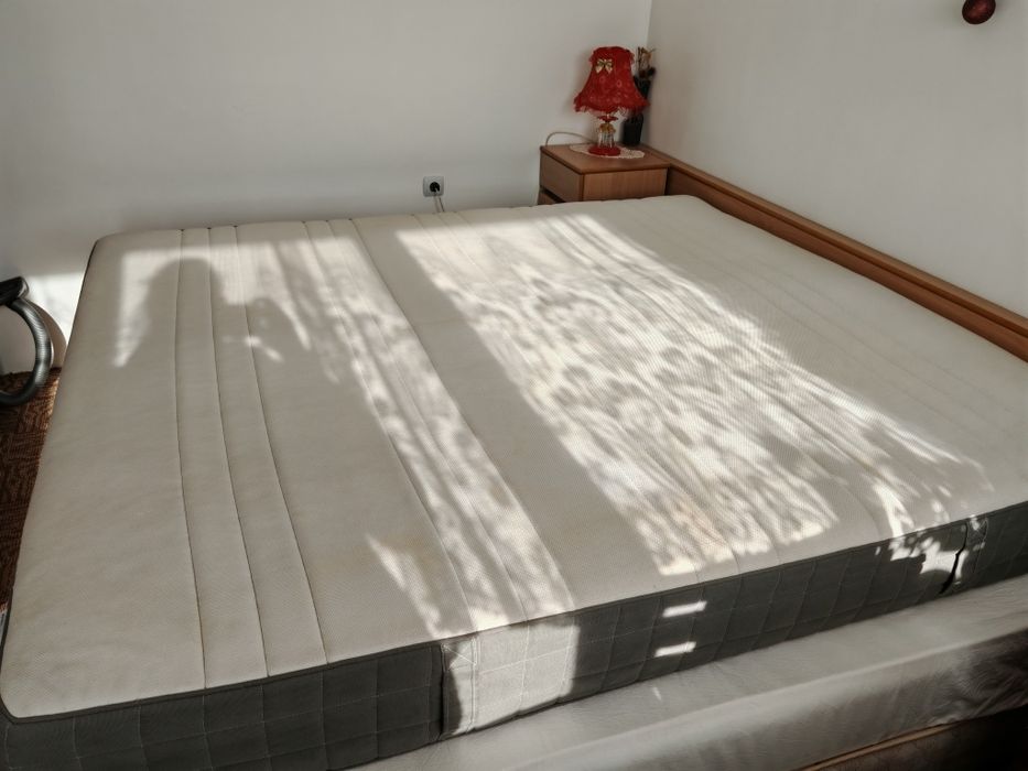 Двулицев матрак икея