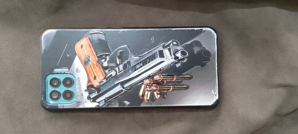 Продам оppo reno 4 и наушники