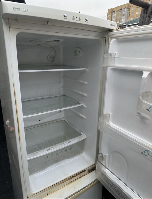продам холодильник самсунг рабочий