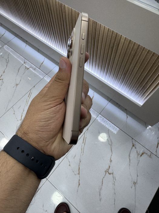 Iphone 16 pro Yesm+Yesm LLA