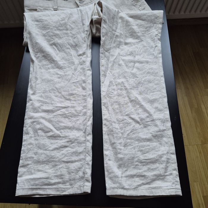 Pantaloni modern regular fit din In si bumbac