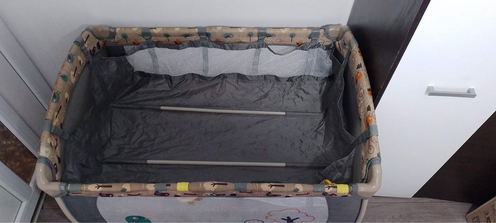 Vând  patut  krausman .