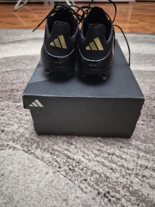 F50 pro, mărimea 44, fg/ag