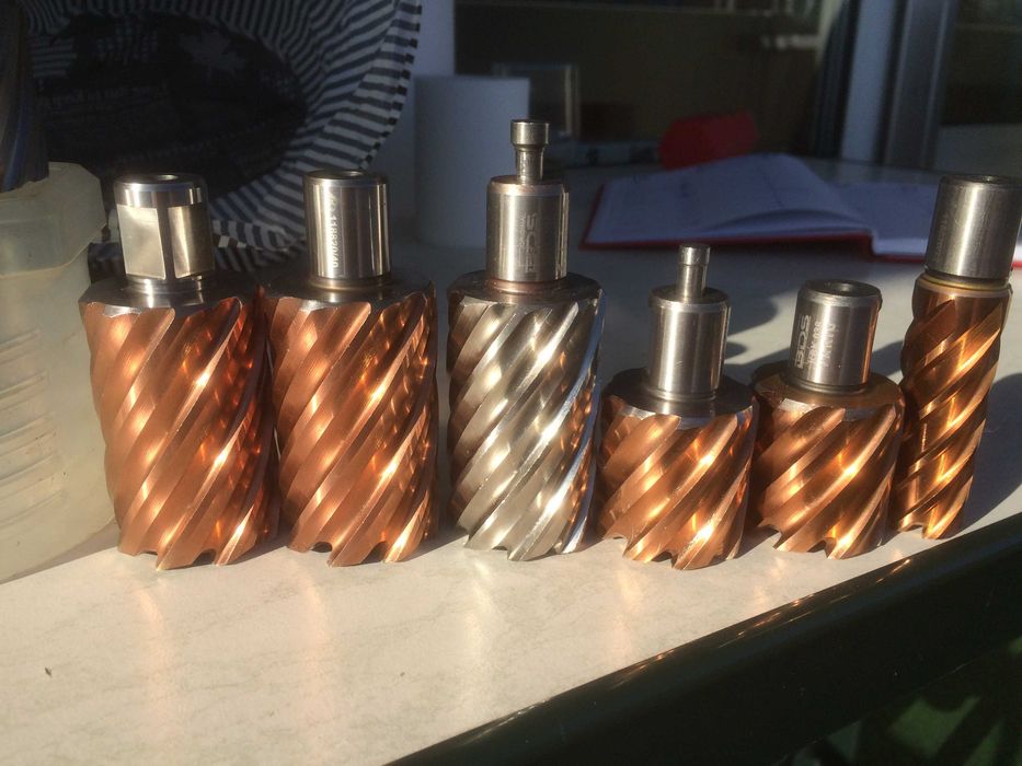 Шлосерски Боркорони Hollex и Reca (фрези) за метал Нови