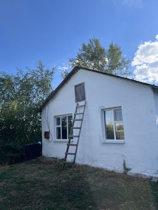 Продам дом в поселке Енбек