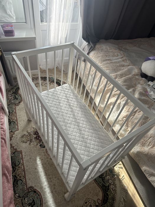 Продам кровать для новорожденных