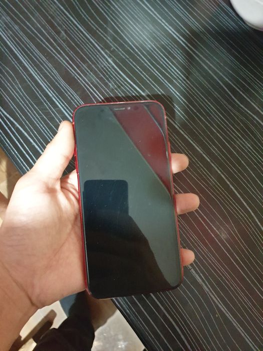 Обменяю Айфон хр 64гб