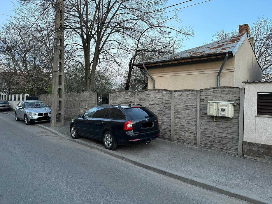 Casa cu teren de vanzare | Slatina