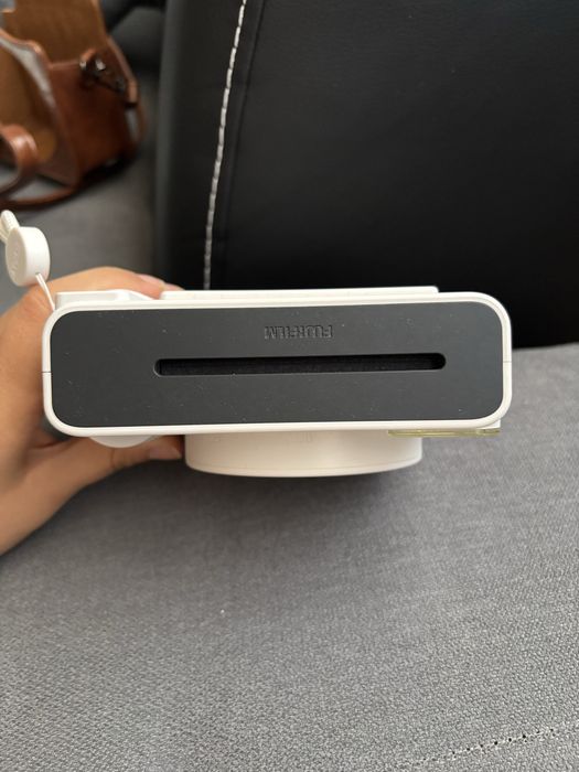 Instax sq1 chalck white
