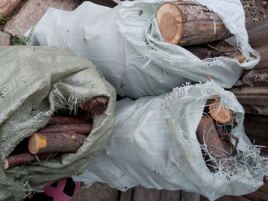 Дрова мешками пиленные