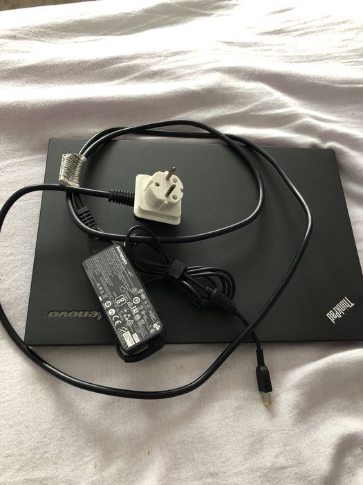 Laptop lenovo , perfect functional ! Negociabil