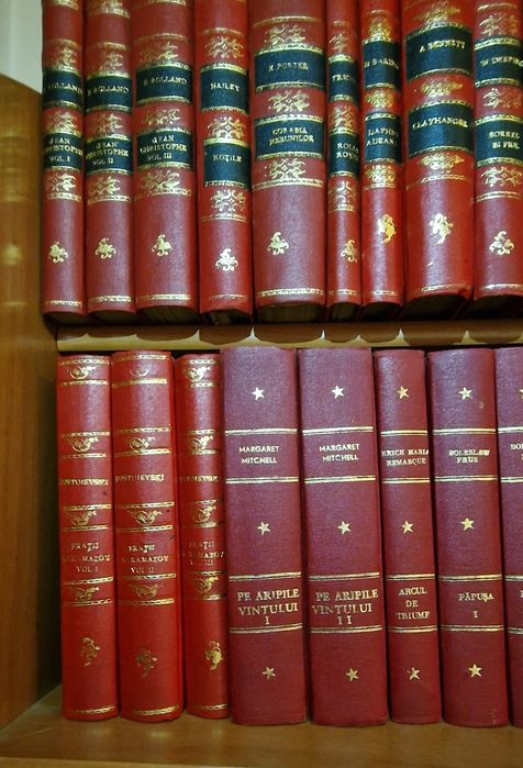 Lot carti cartonate ediție speciala