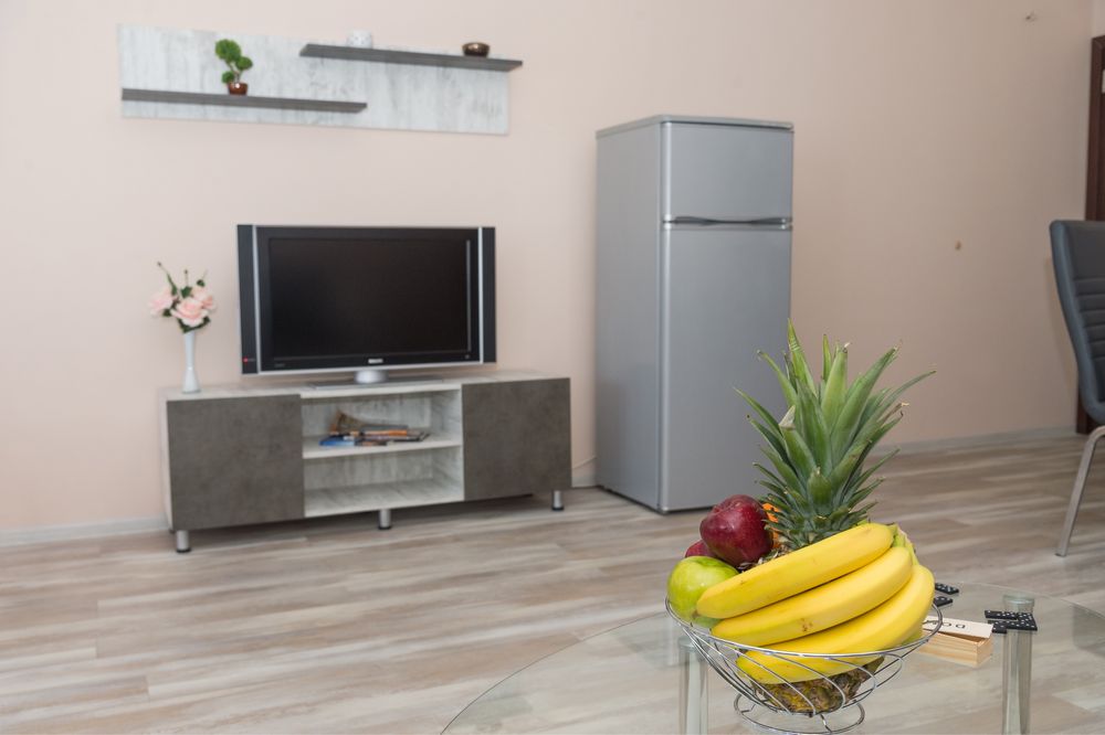 Дава се под наем Тристаен апартамент в Черноморец - 100 кв.м за 360 € - Снимка #12