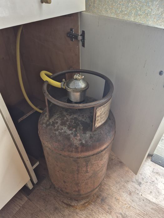 Газовый балон с редуктором