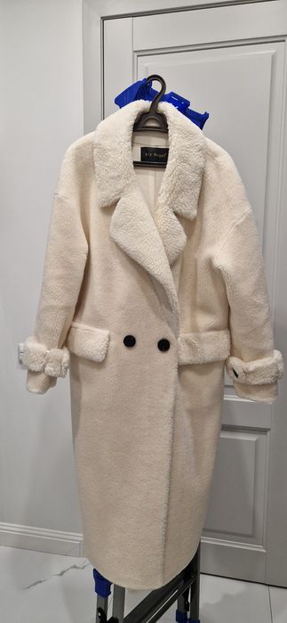 Новая белая шуба, М