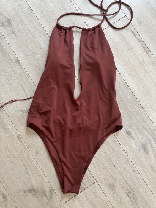 Цял бански на Zara