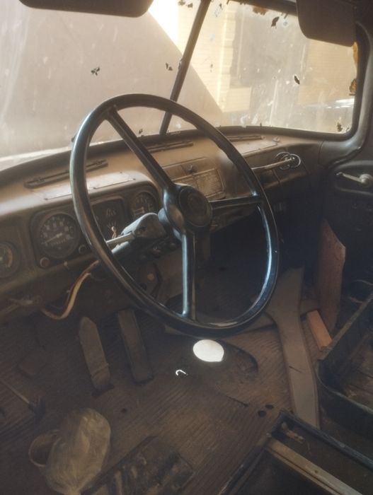 Kabina zil 131 sotiladi