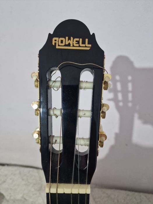 Продаётся гитара