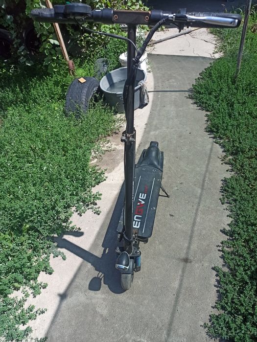 Продам электросамокат.Есик