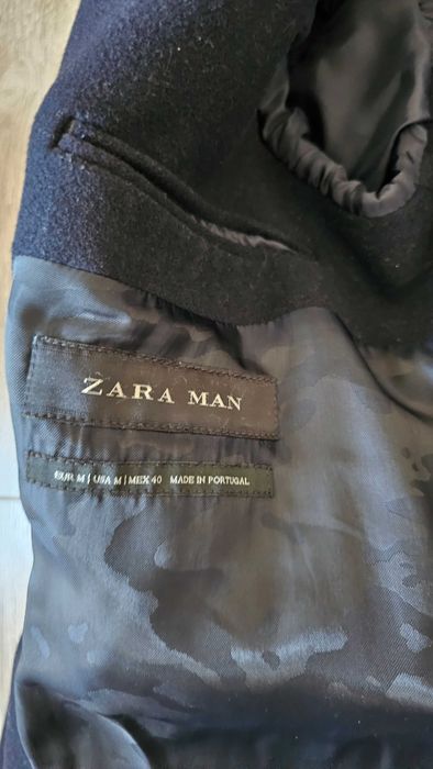 Тъмно синьо мъжко палто ZARA