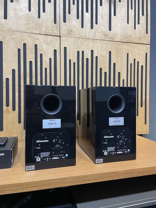 Boxe dynaudio xeo 3 cu amplificare