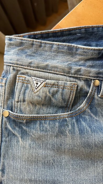 мъжки дънки GUESS Slim Tapered (Светлосини с ефектни протривания) – W33