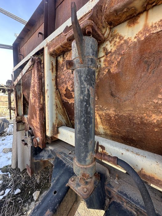 Прицеп на К700 . МТЗ 1221