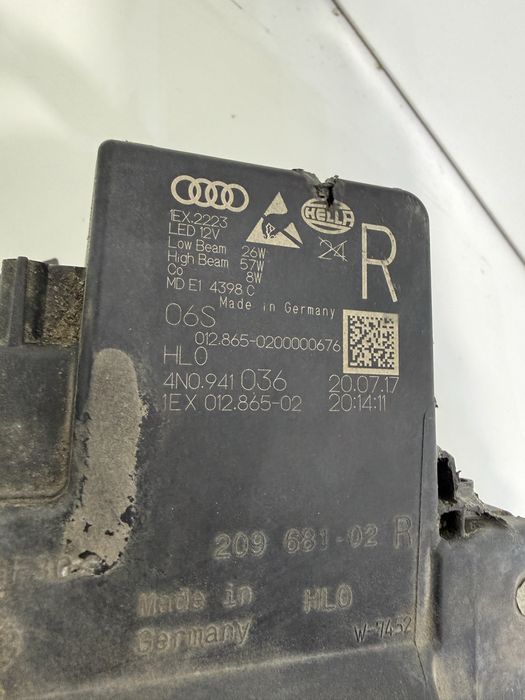 Десен фар Audi A8 D5 4N LED Matrix 4N0941036 за части модул баласт