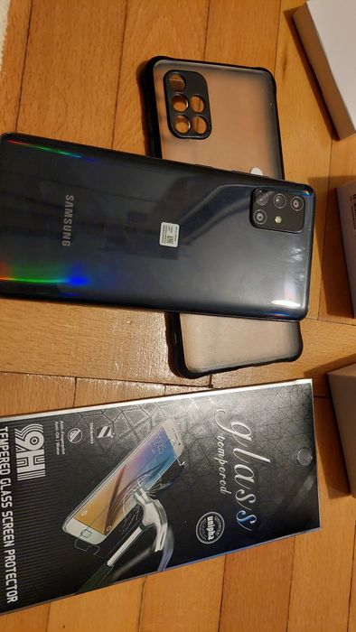 Telefon Samsung 128 gb la cutie ca nou