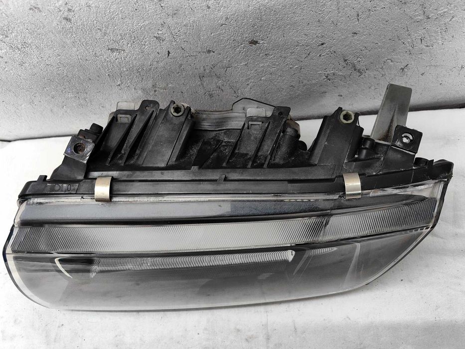 Оригинален фар Шкода Фабиа  Skoda Fabia