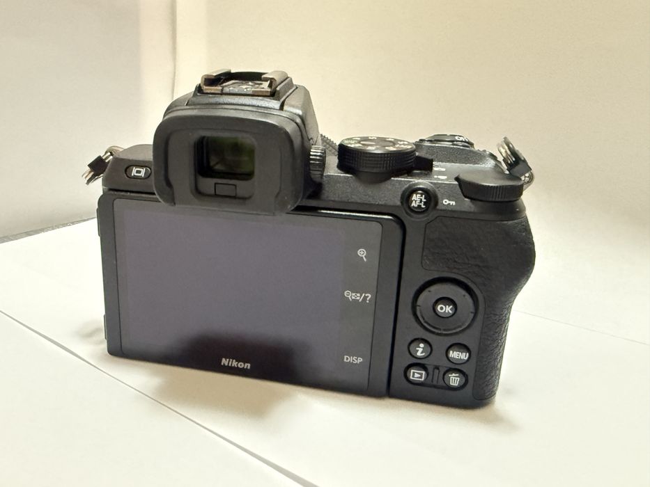 Nikon Z50 DX 16-50 Kit – почти неизползван