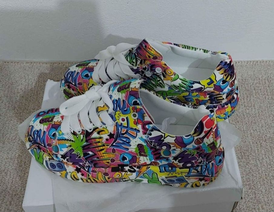 Pantofi sport de damă cu imprimeu Graffiti, pantofi sport cu șireturi