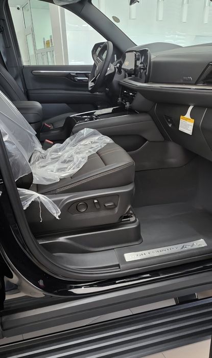 Срочно! Tahoe 2025г модель! Черный! Без пробега!