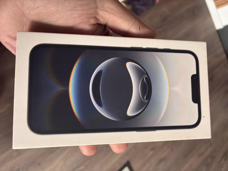Iphone 16e,128 Gb, гаранционен