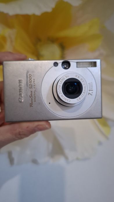 Кэломпактен дигитален фотоапарт камера CANON Powershot SD1000
