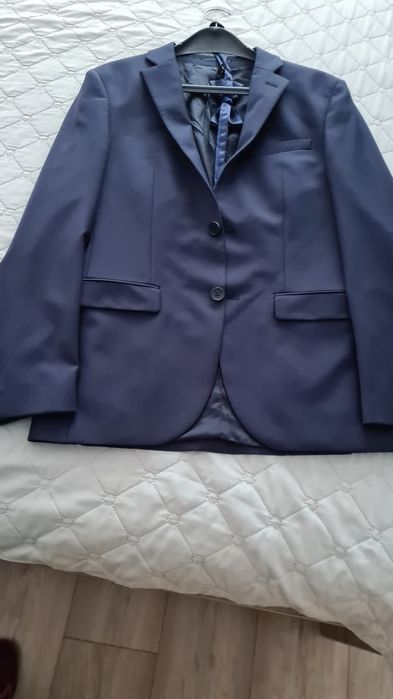 Продавам костюм от Абитуриентски  бал