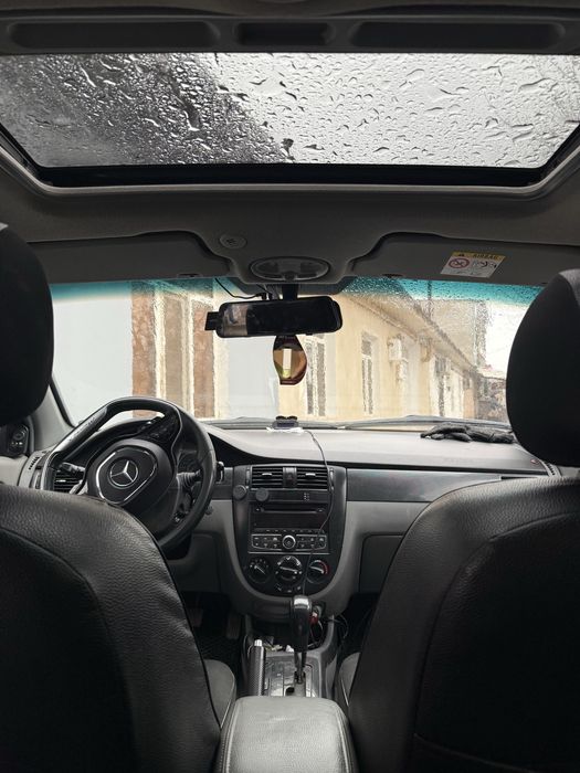 Jentra moshinasi sotiladi