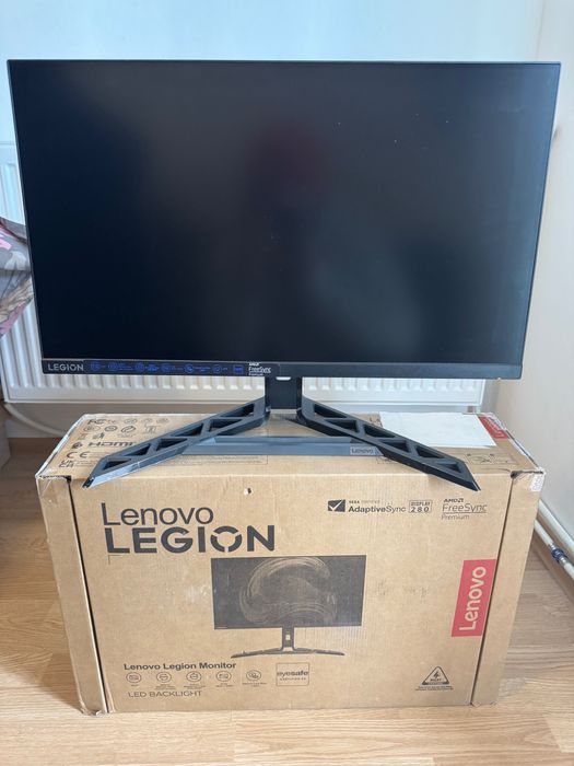 Laptop gaming Lenovo LOQ + Monitor si periferice