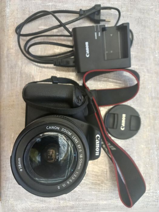 Canon EOS  1200D