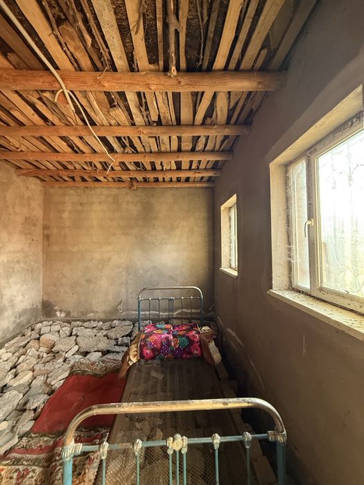 Кибрай Ункургон Ташгресда учаска сотилади 3 сотих 10х30 м  сув утган