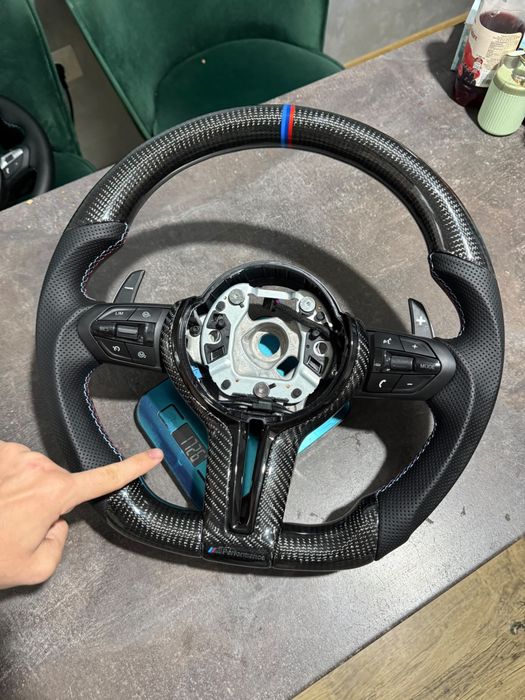 Volan m bmw f10 carbon