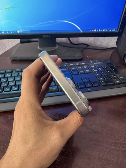 Iphone 15 pro max .%90