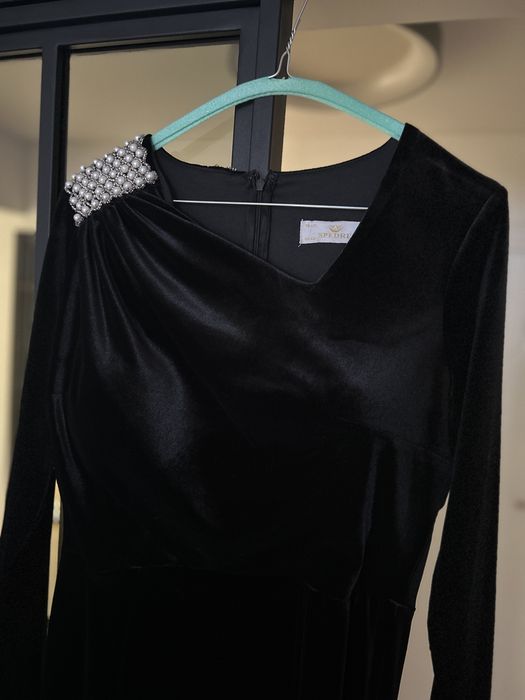 Rochie neagra, catifea