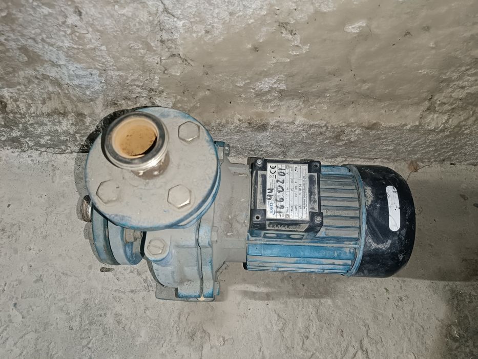 Сув насос 3 фазали    3 ой ишлатилган холати яхши