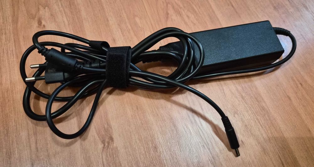 Dell Vostro 15 ~ 3510