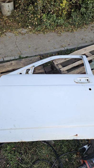 Продам двери на Приору