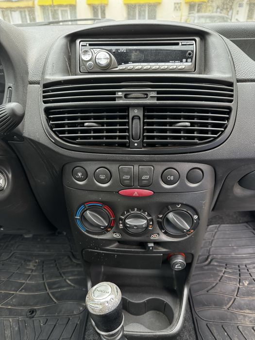 Fiat Punto an 2002
