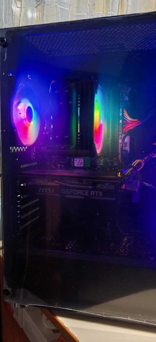 Добър Геймърски Компютър Ryzen 5 5600/32Gb/512GB SSD+1TB HDD/RTX 2060 Super/Гаранция