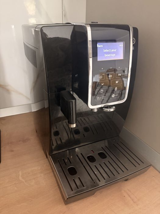 Expresor automat Delonghi Dinamica