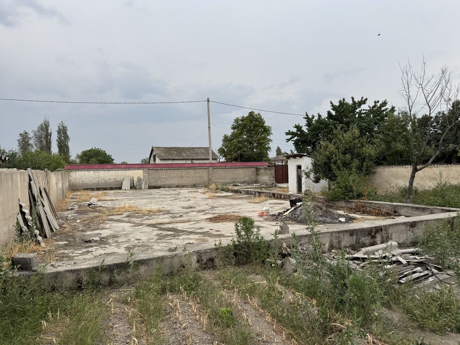 Ер Ховли сотилади Сурумда